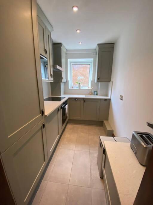 2 Double Bedroom Charming Chelsea Apartment Лондон Экстерьер фото