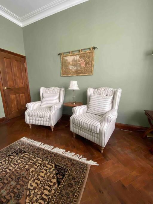 2 Double Bedroom Charming Chelsea Apartment Лондон Экстерьер фото